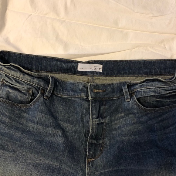 Loft relaxed straight crop jeans size 30/10 - Picture 4 of 6
